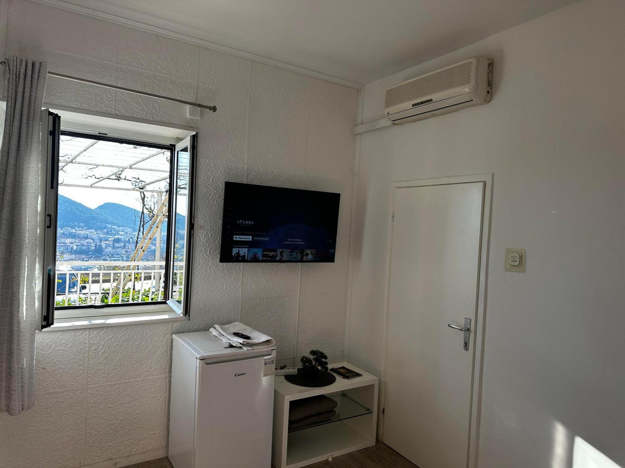Guesthouse Perica ดูบรอฟนิก ภายนอก รูปภาพ