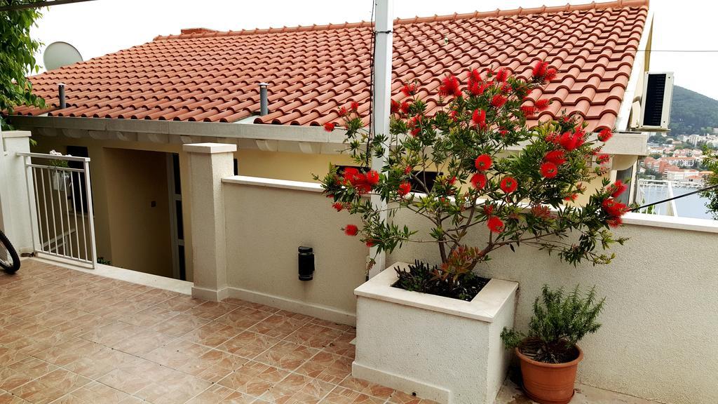 Guesthouse Perica ดูบรอฟนิก ภายนอก รูปภาพ